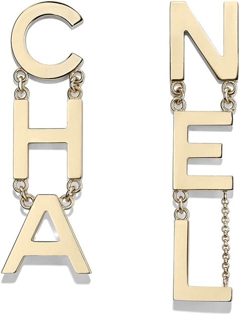 chanel earrings summer 2019.